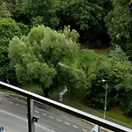 Nowoczesny Apartament Z Widokiem Na Park